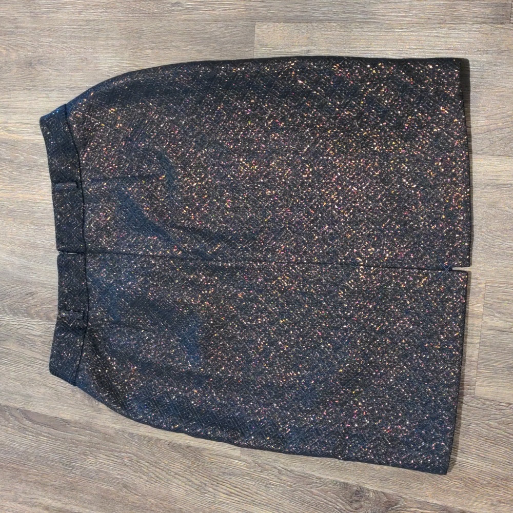 Worthington Women's Knee Length Pencil Shimmer Black Skirt - Size 10 - Picture 2 of 9